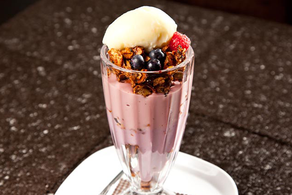 アサイーwithヨーグルト